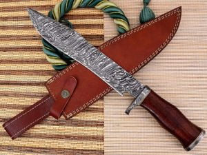 New Hand Made Damascus Forge Steel Survival Hunting Knife with Wood Handle