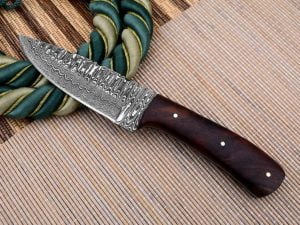 New Hand Made Damascus Hunting Bush Craft Knife with Leather Sheath